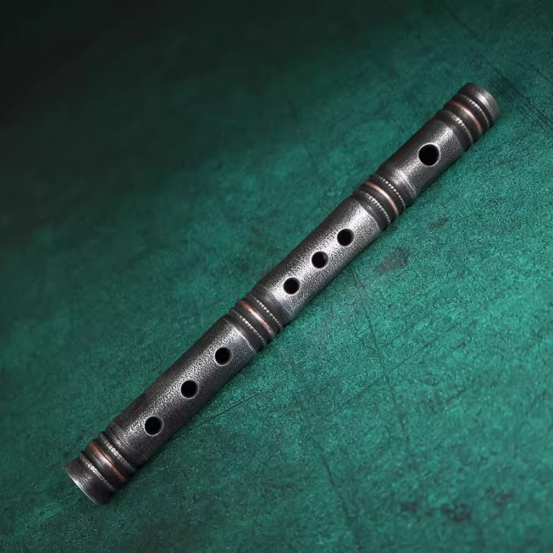 Musical Instrument That You Blow Into - Flauta tradicional de cobre artesanal, flauta
