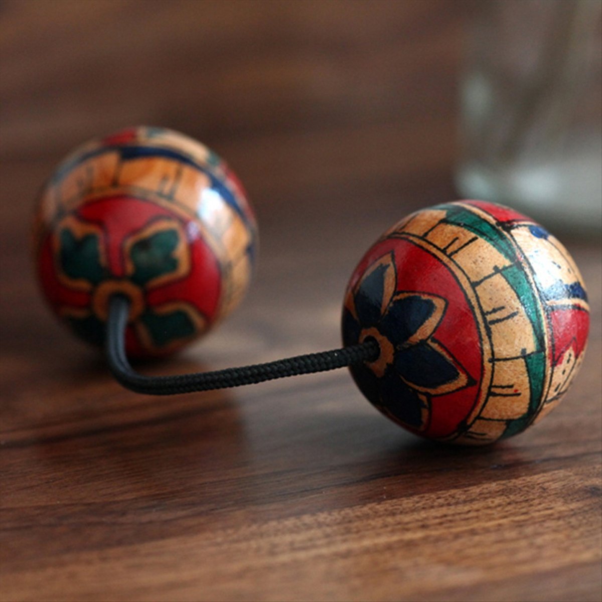 【NOVIDADE!】Maracas Desenhadas  - A Musical Instrument You Shake avaliação e preço